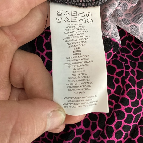 Michael Michael Kors Cerise Animal Print Halter Top Size 1X - Picture 7 of 7